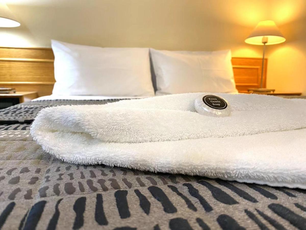 Gateway Motor Inn Narrandera Esterno foto