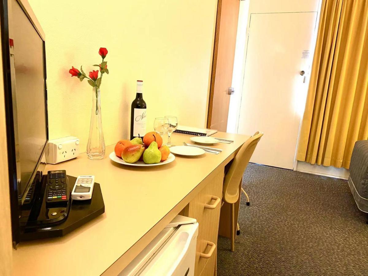Gateway Motor Inn Narrandera Esterno foto