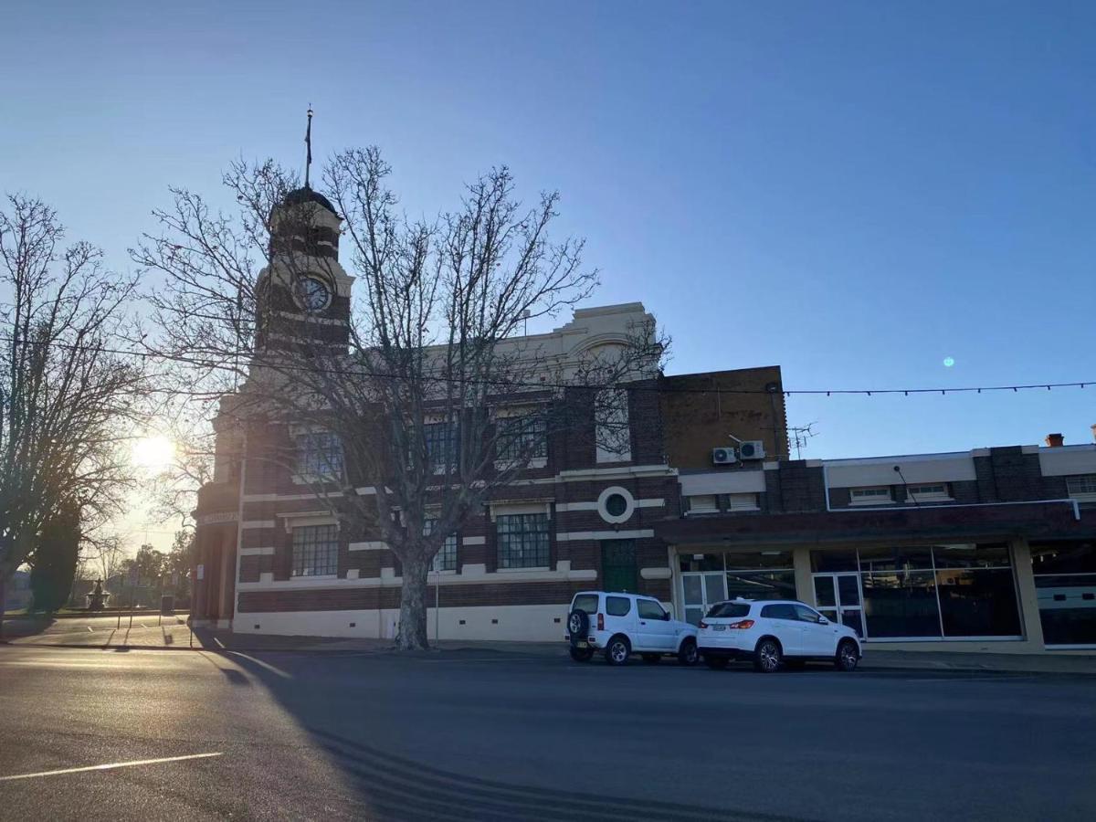 Gateway Motor Inn Narrandera Esterno foto