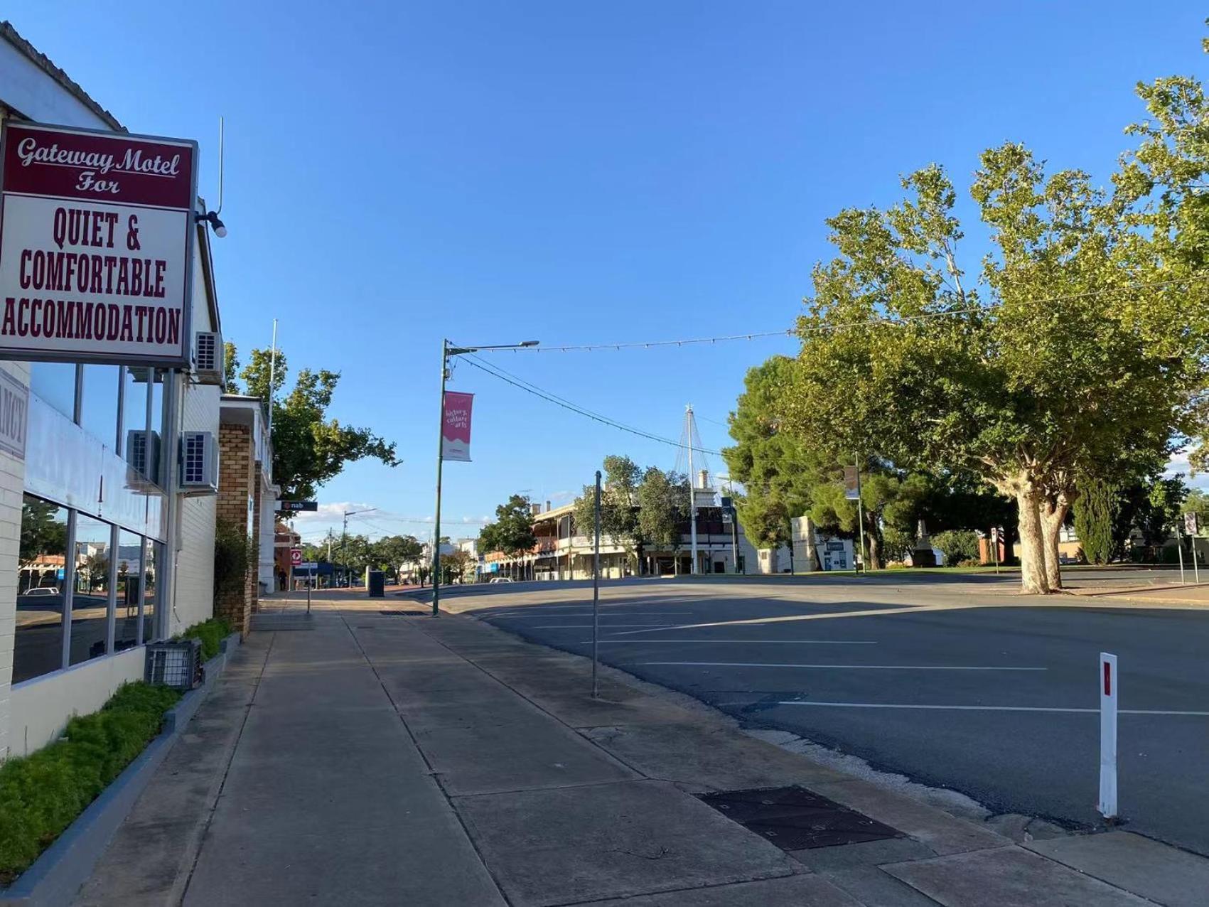 Gateway Motor Inn Narrandera Esterno foto