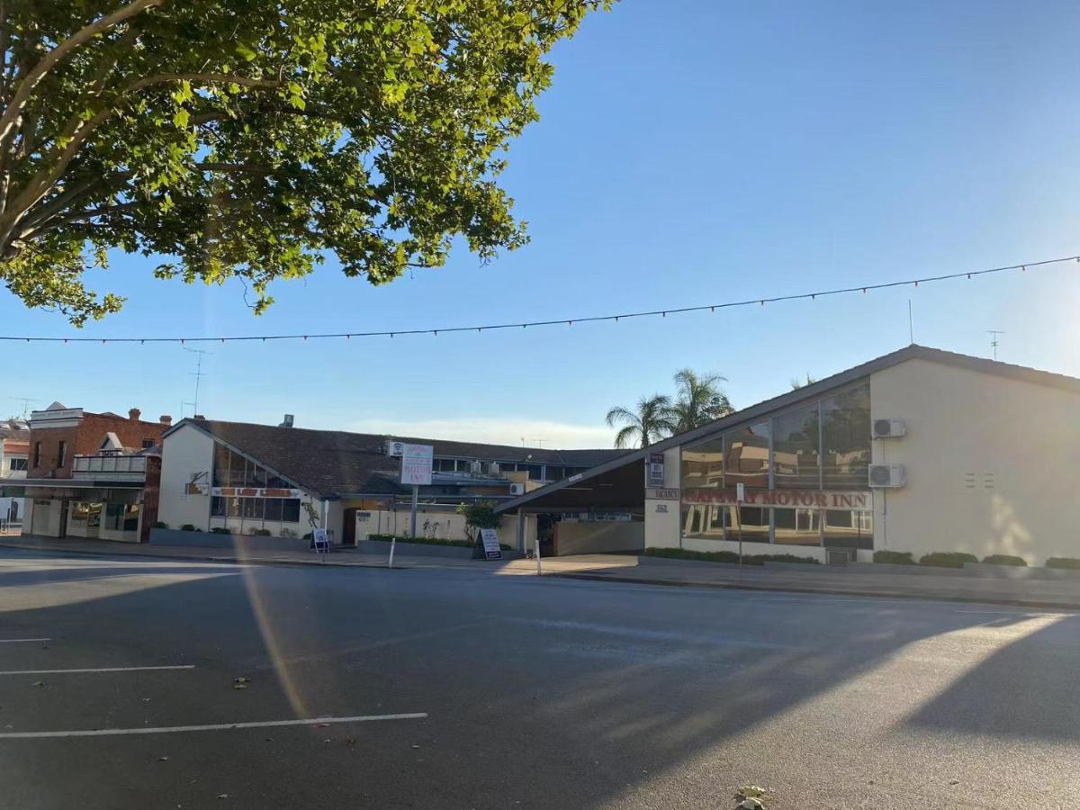 Gateway Motor Inn Narrandera Esterno foto