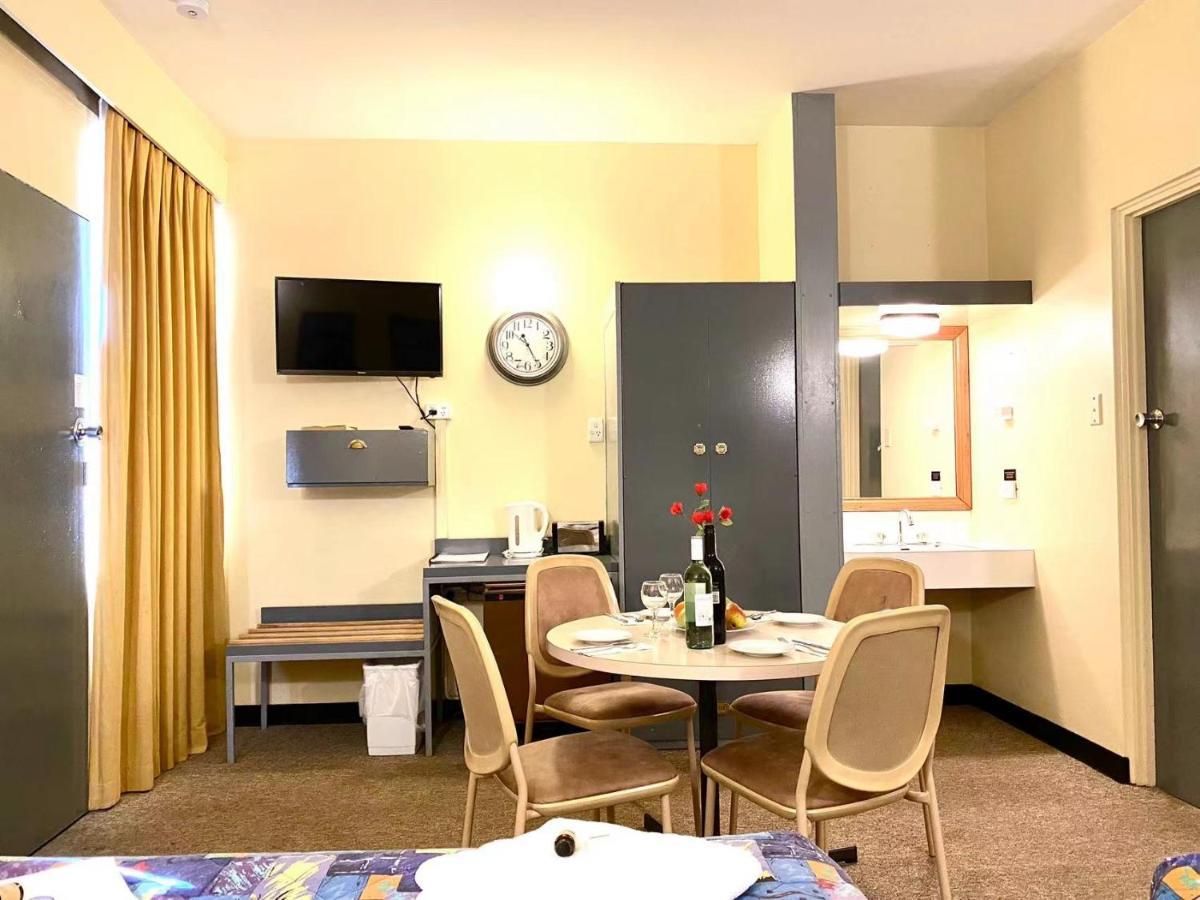 Gateway Motor Inn Narrandera Esterno foto