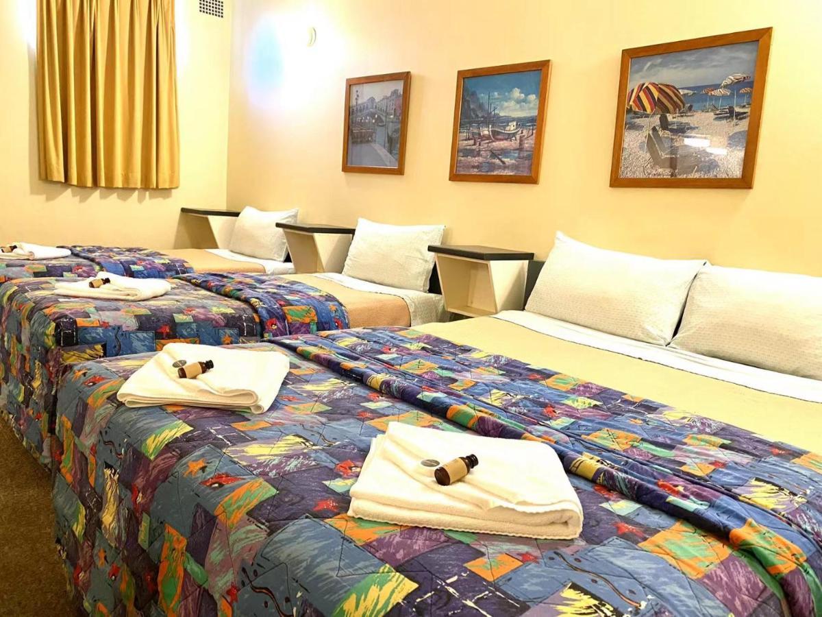 Gateway Motor Inn Narrandera Esterno foto