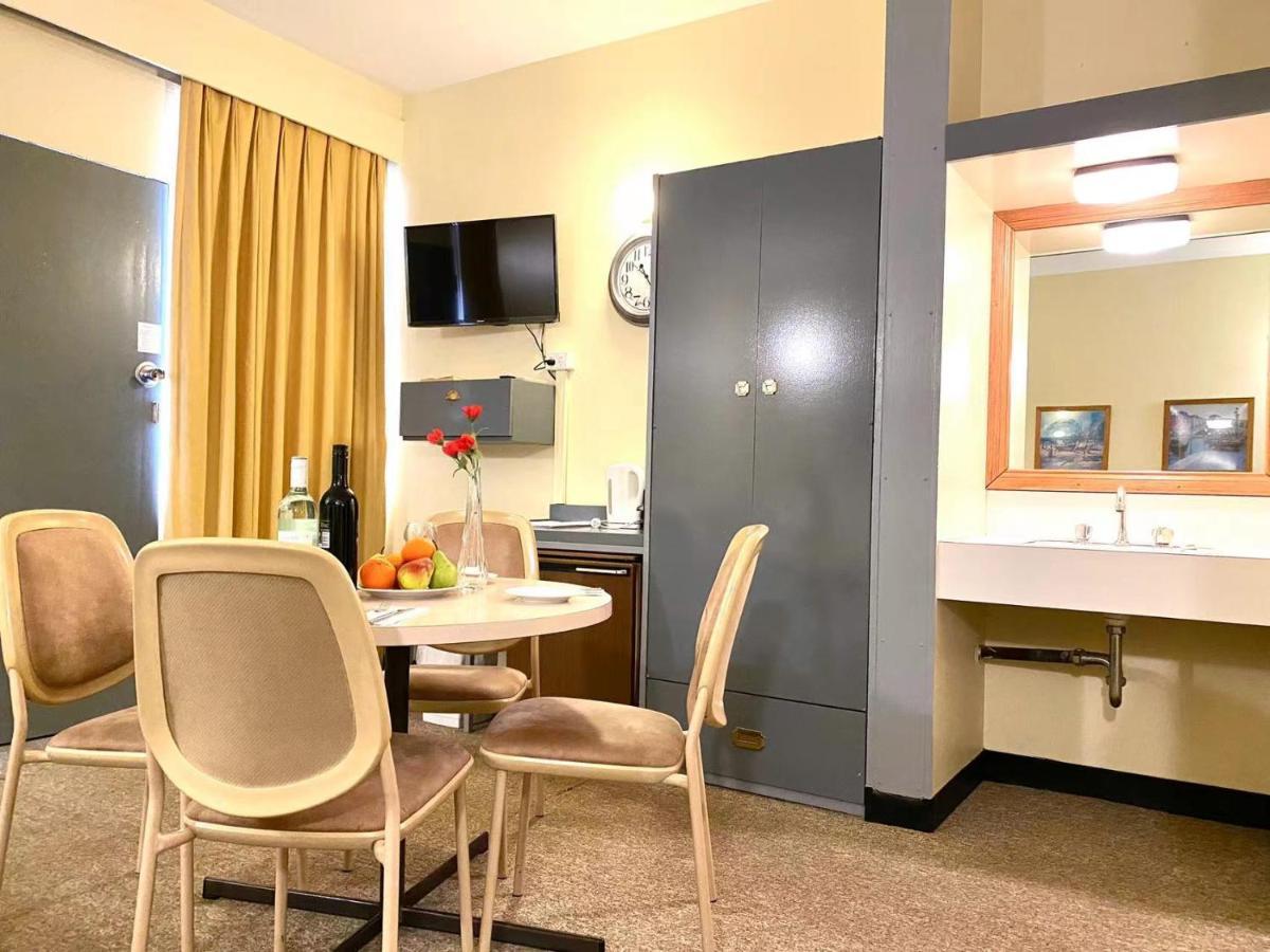 Gateway Motor Inn Narrandera Esterno foto